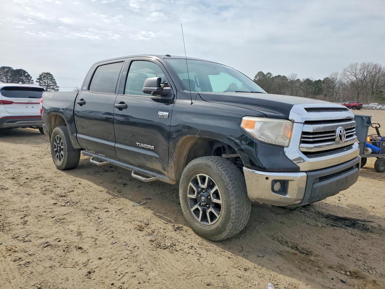 2016 TOYOTA TUNDRA