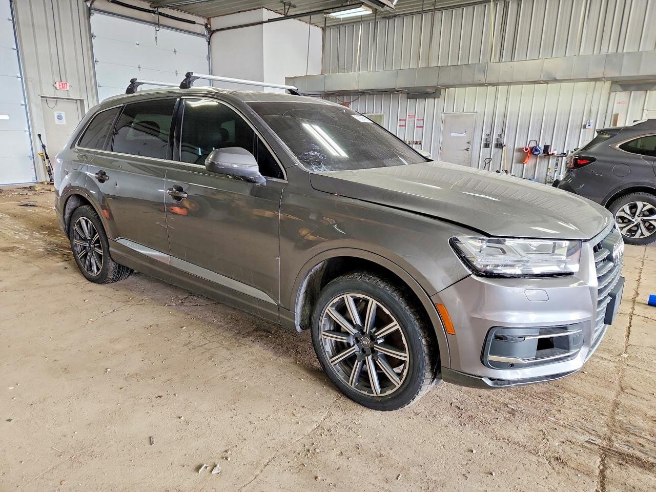 2017 AUDI Q7