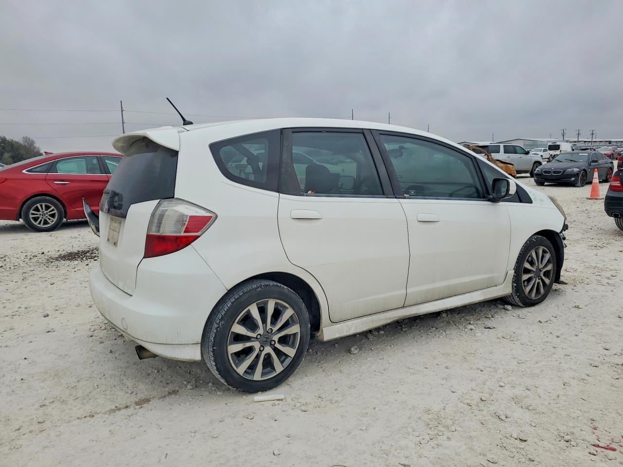 2013 HONDA FIT