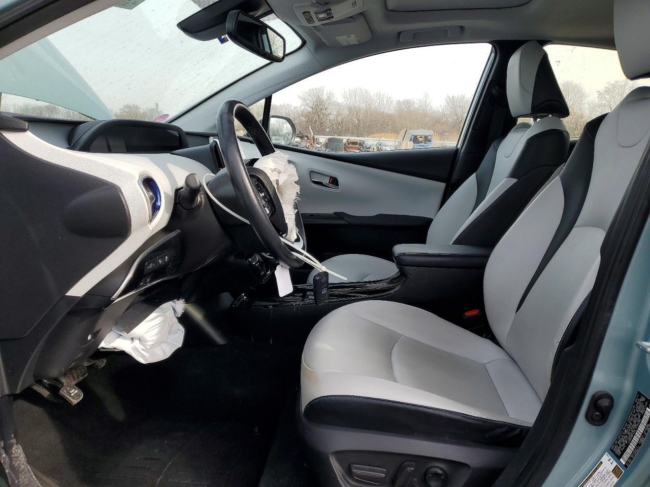 2020 TOYOTA PRIUS