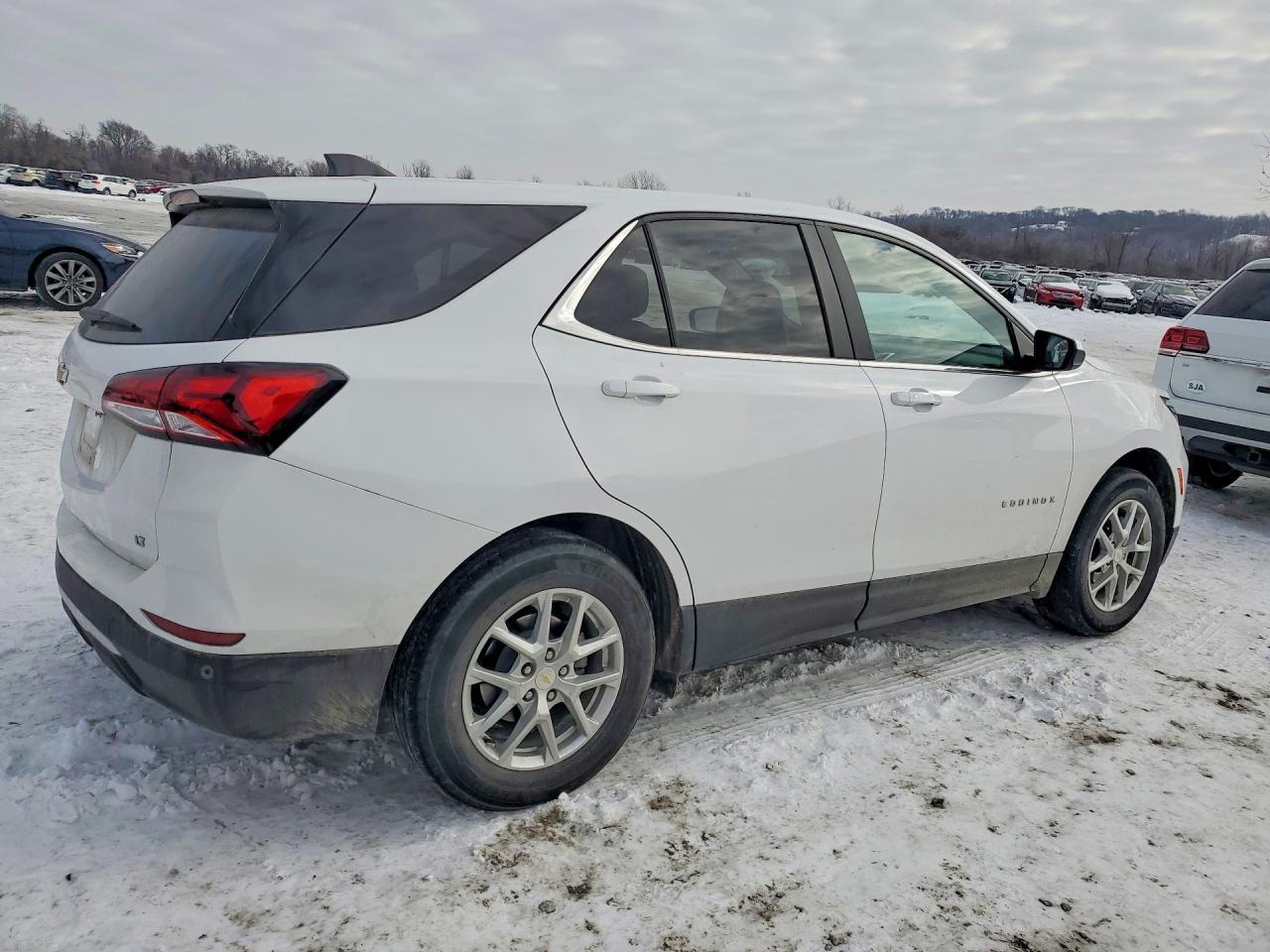2022 CHEVROLET EQUINOX