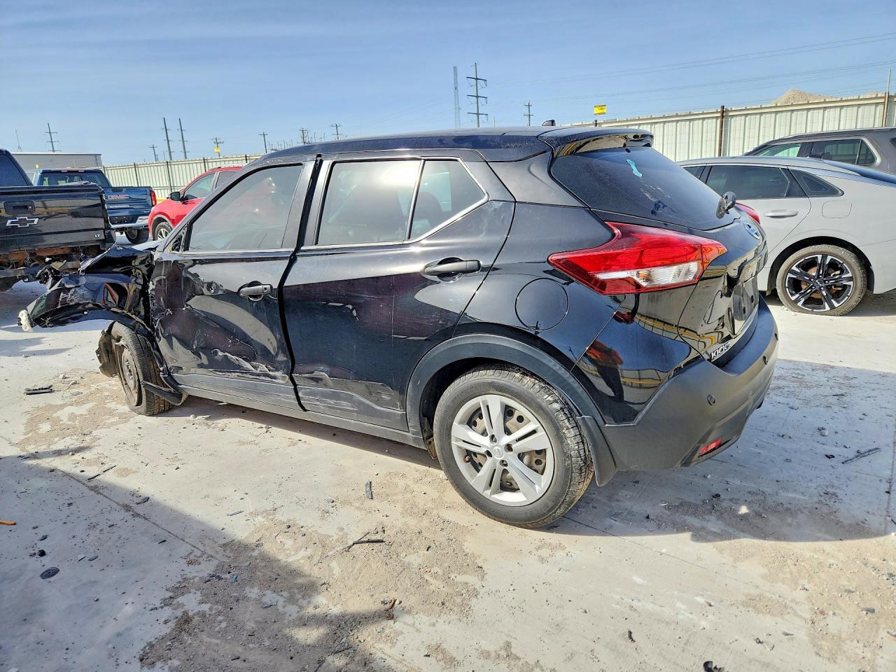 2020 NISSAN KICKS