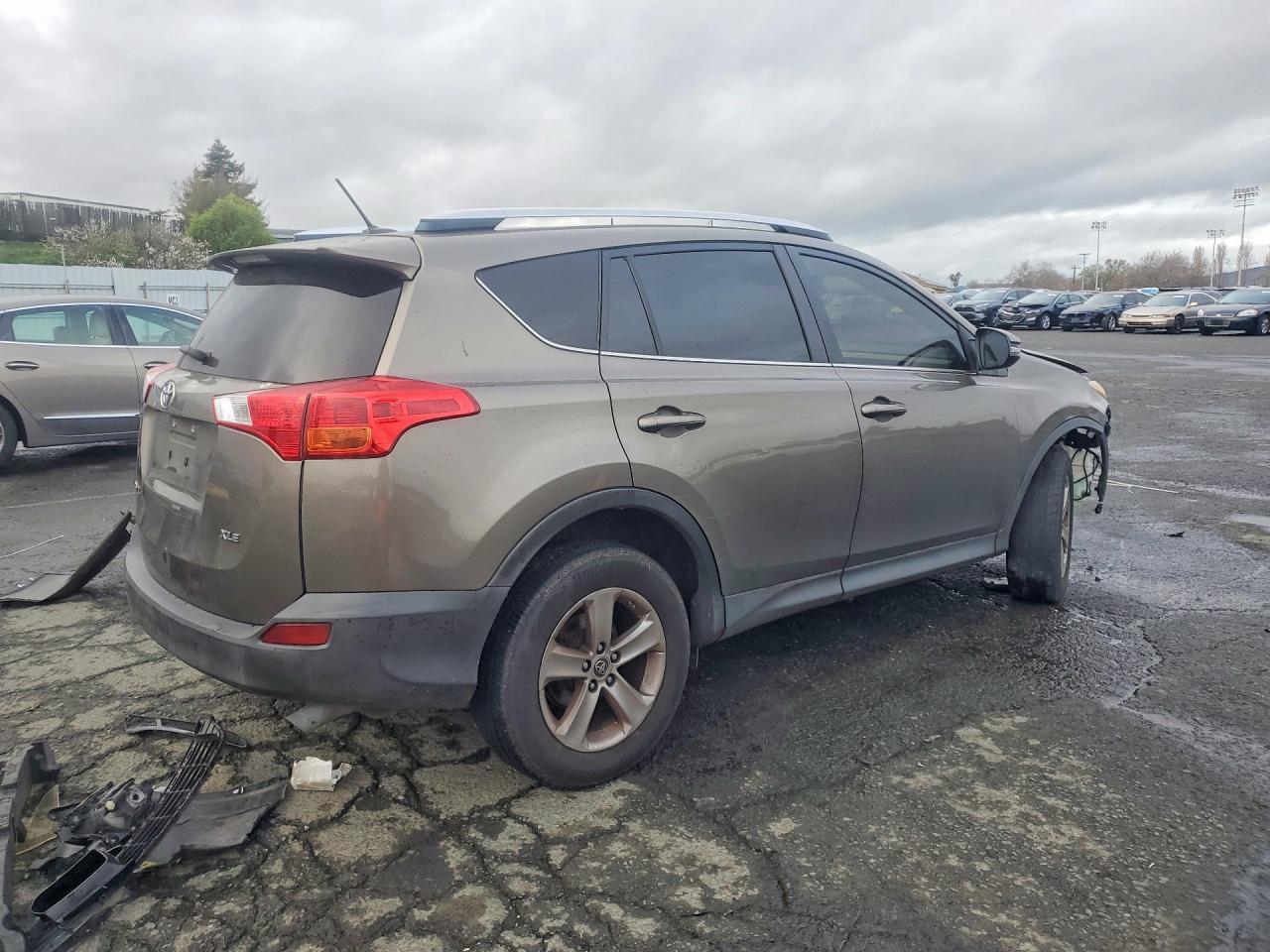 2015 TOYOTA RAV4