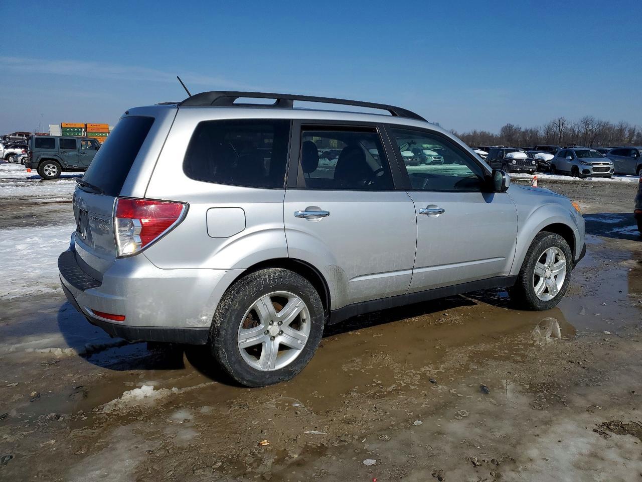 2010 SUBARU FORESTER