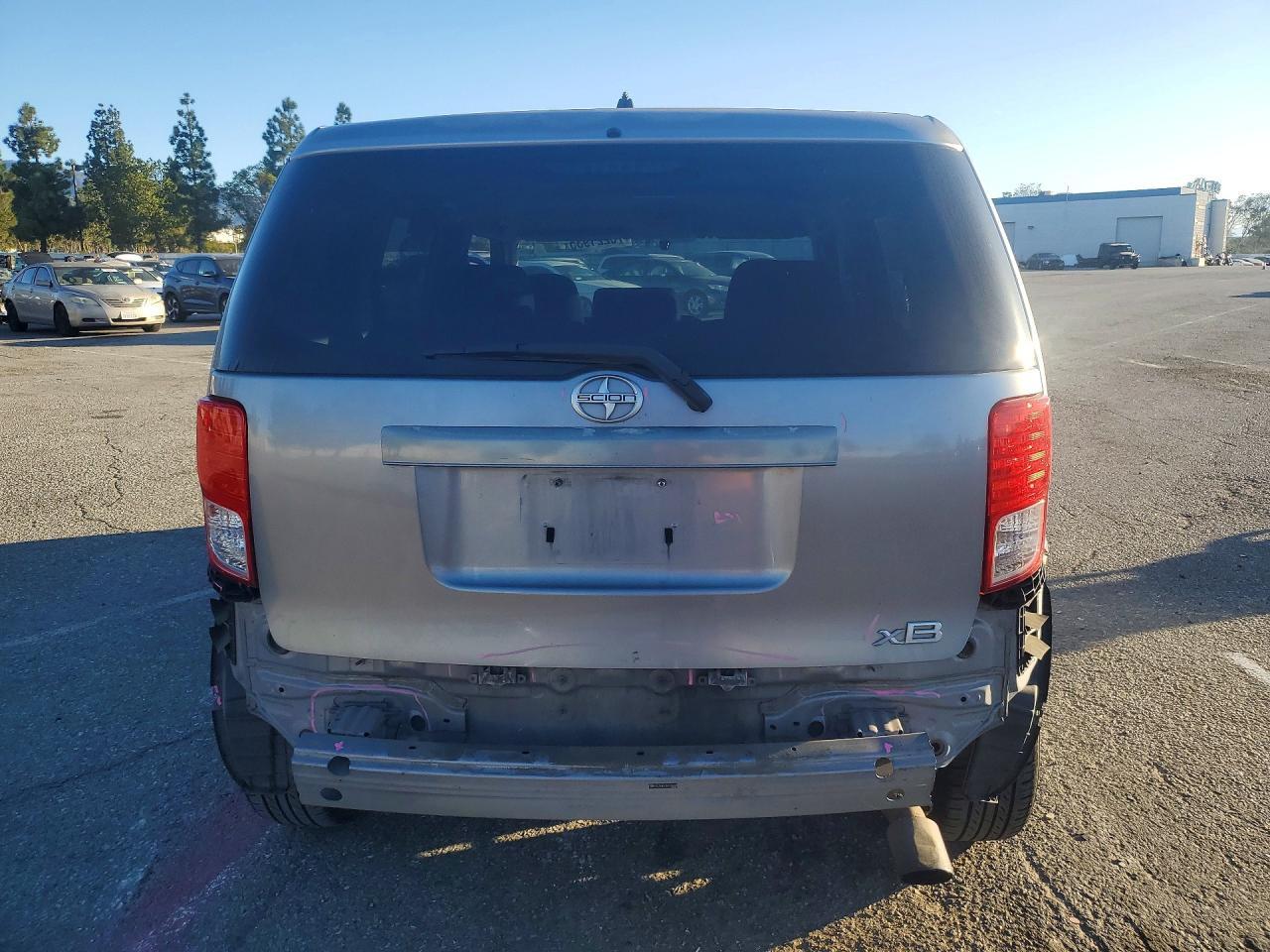 2011 TOYOTA SCION