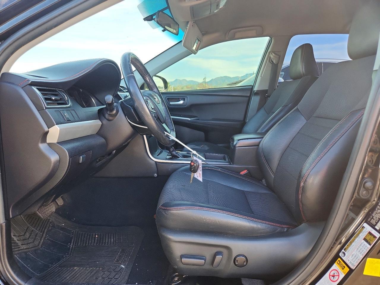 2016 TOYOTA CAMRY