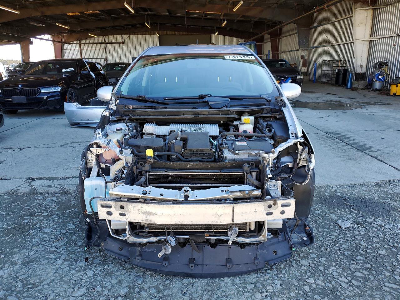 2015 TOYOTA PRIUS
