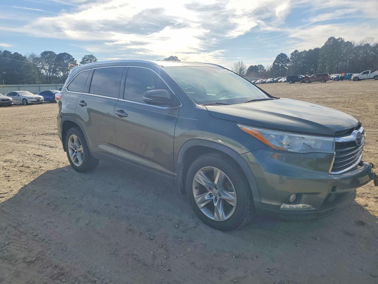 2014 TOYOTA HIGHLANDER