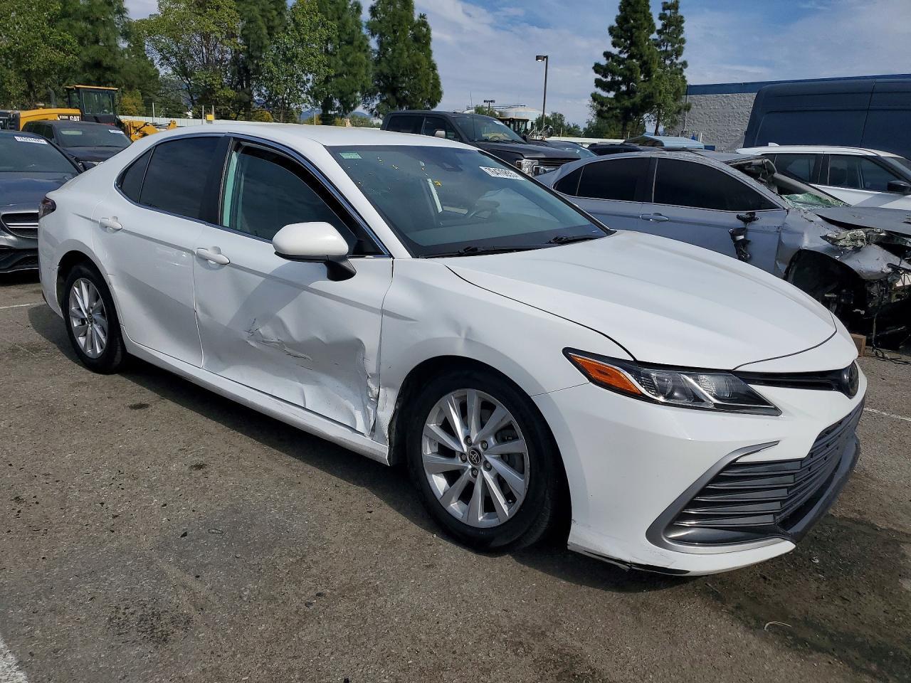 2022 TOYOTA CAMRY