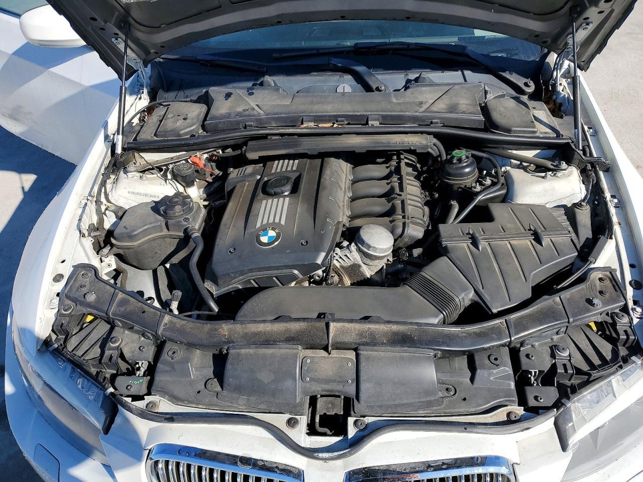 2011 BMW 3 SERIES