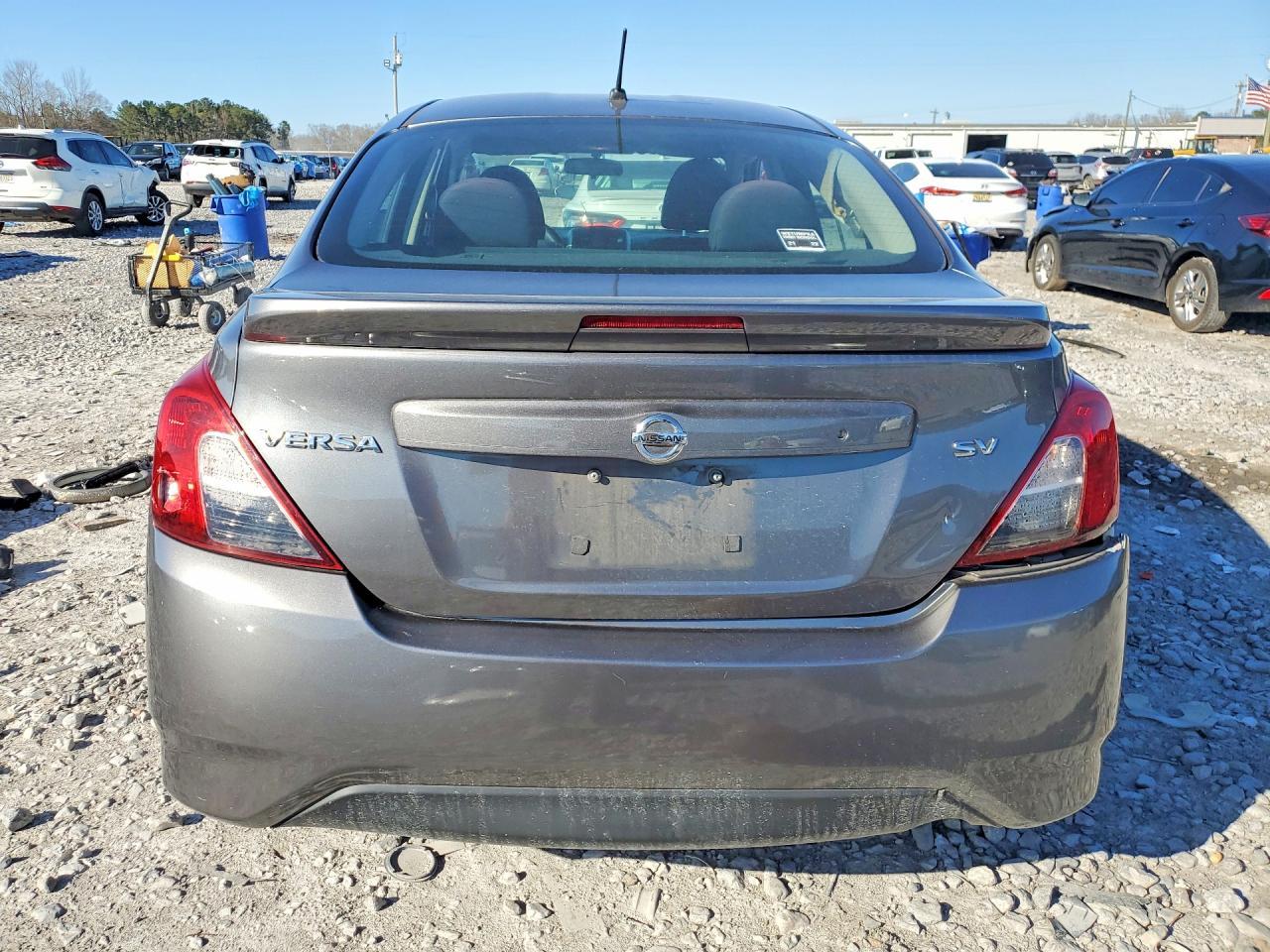 2018 NISSAN VERSA