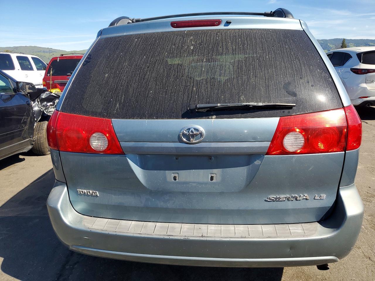 2008 TOYOTA SIENNA