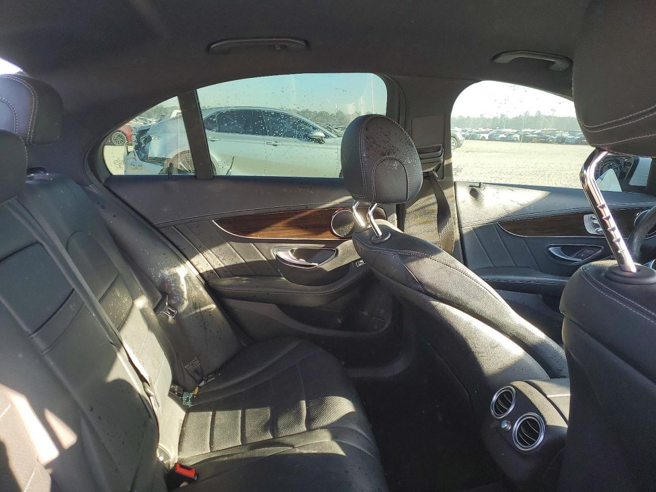 2016 MERCEDES-BENZ C-CLASS