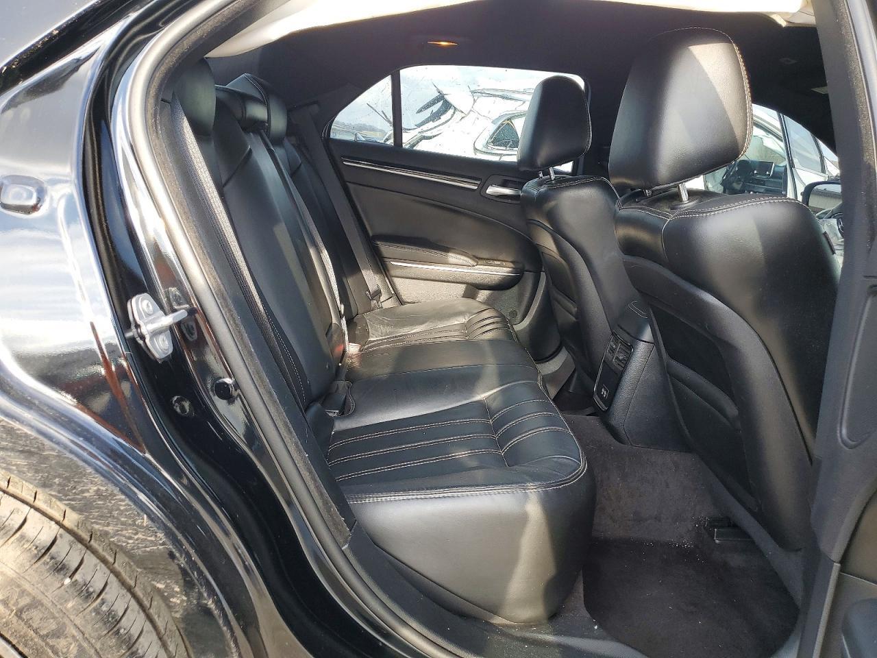 2017 CHRYSLER 300