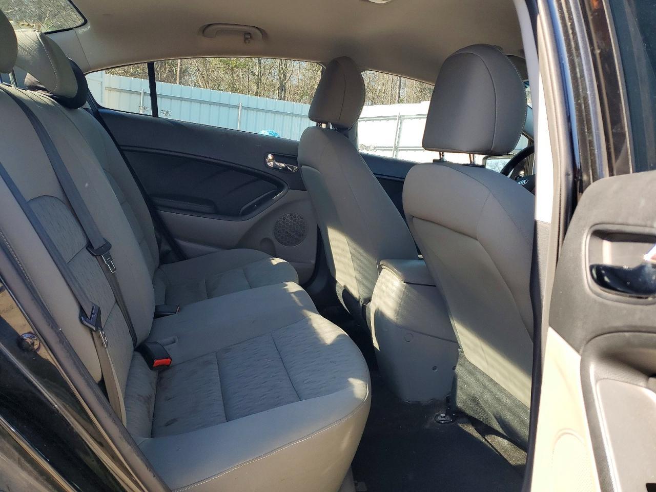 2016 KIA FORTE