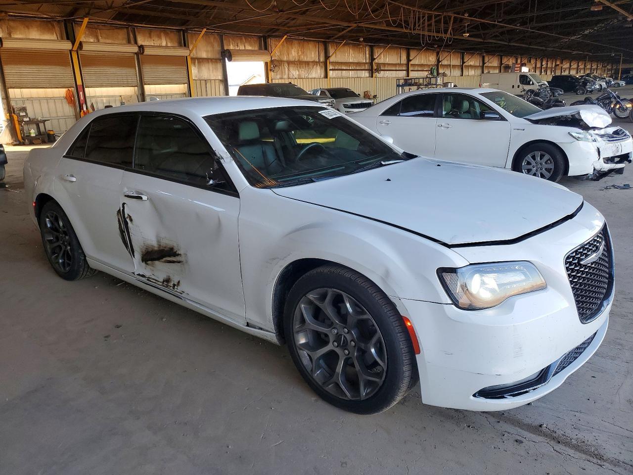 2015 CHRYSLER 300