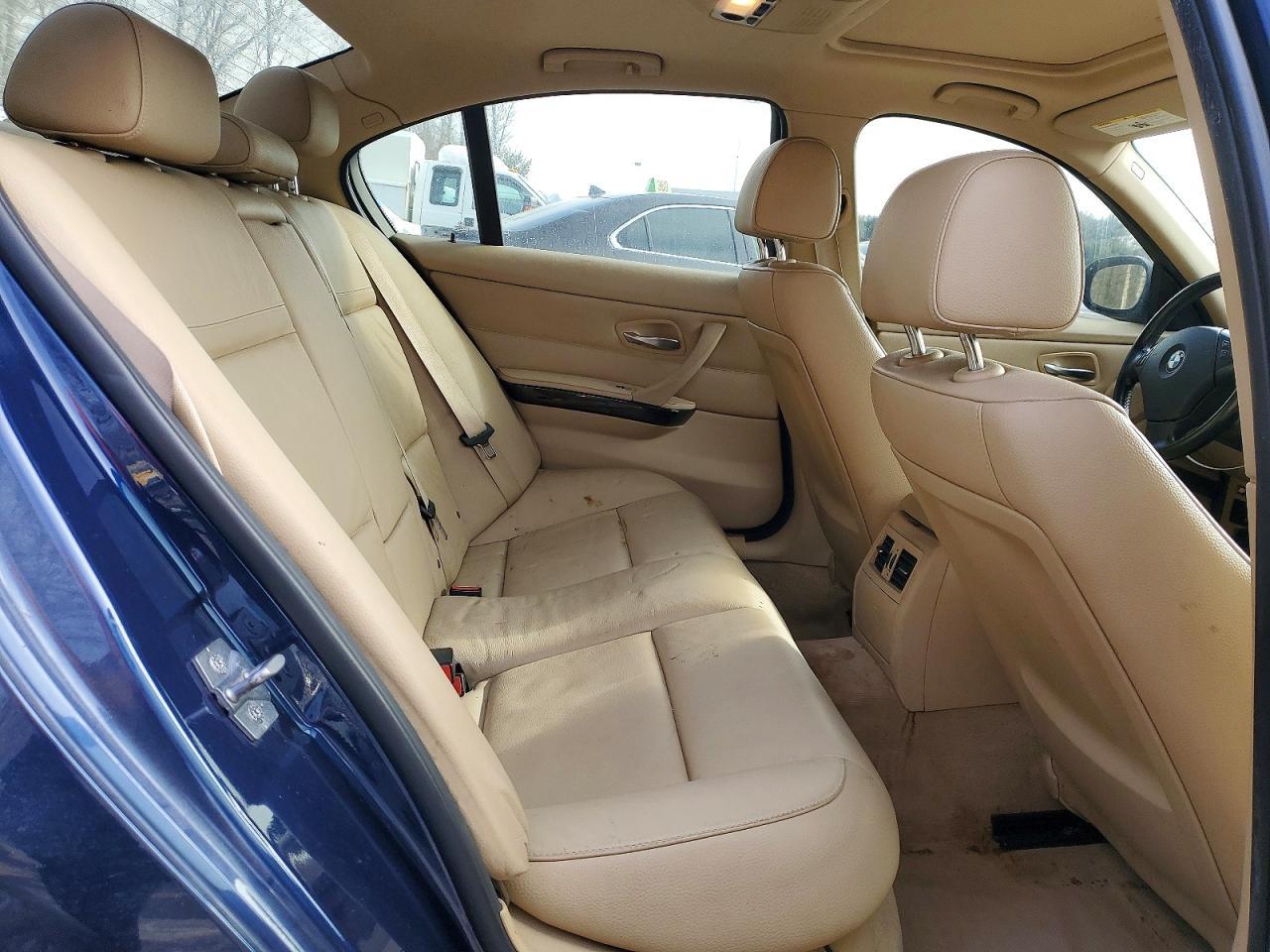 2011 BMW 3 SERIES