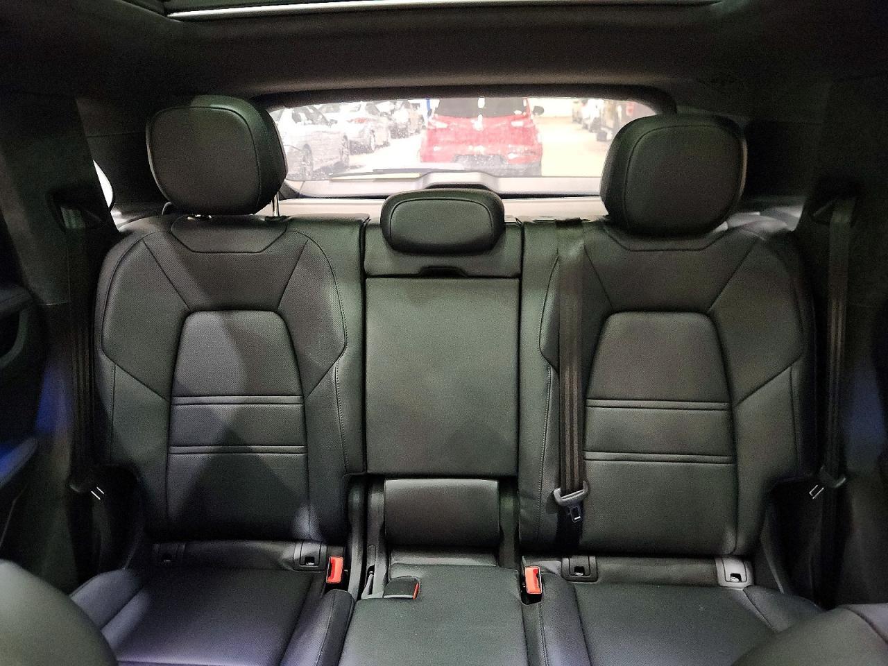 2023 PORSCHE CAYENNE