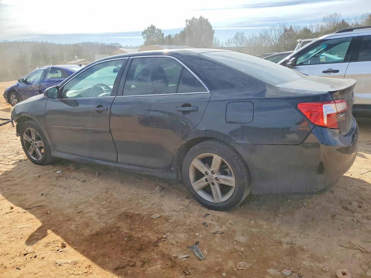 2012 TOYOTA CAMRY