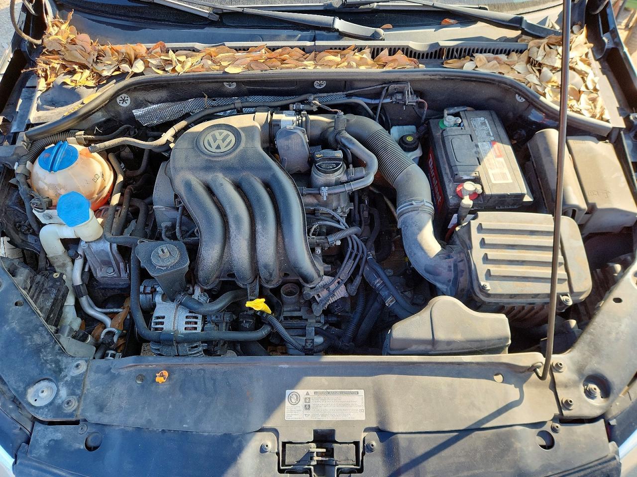 2012 VOLKSWAGEN JETTA