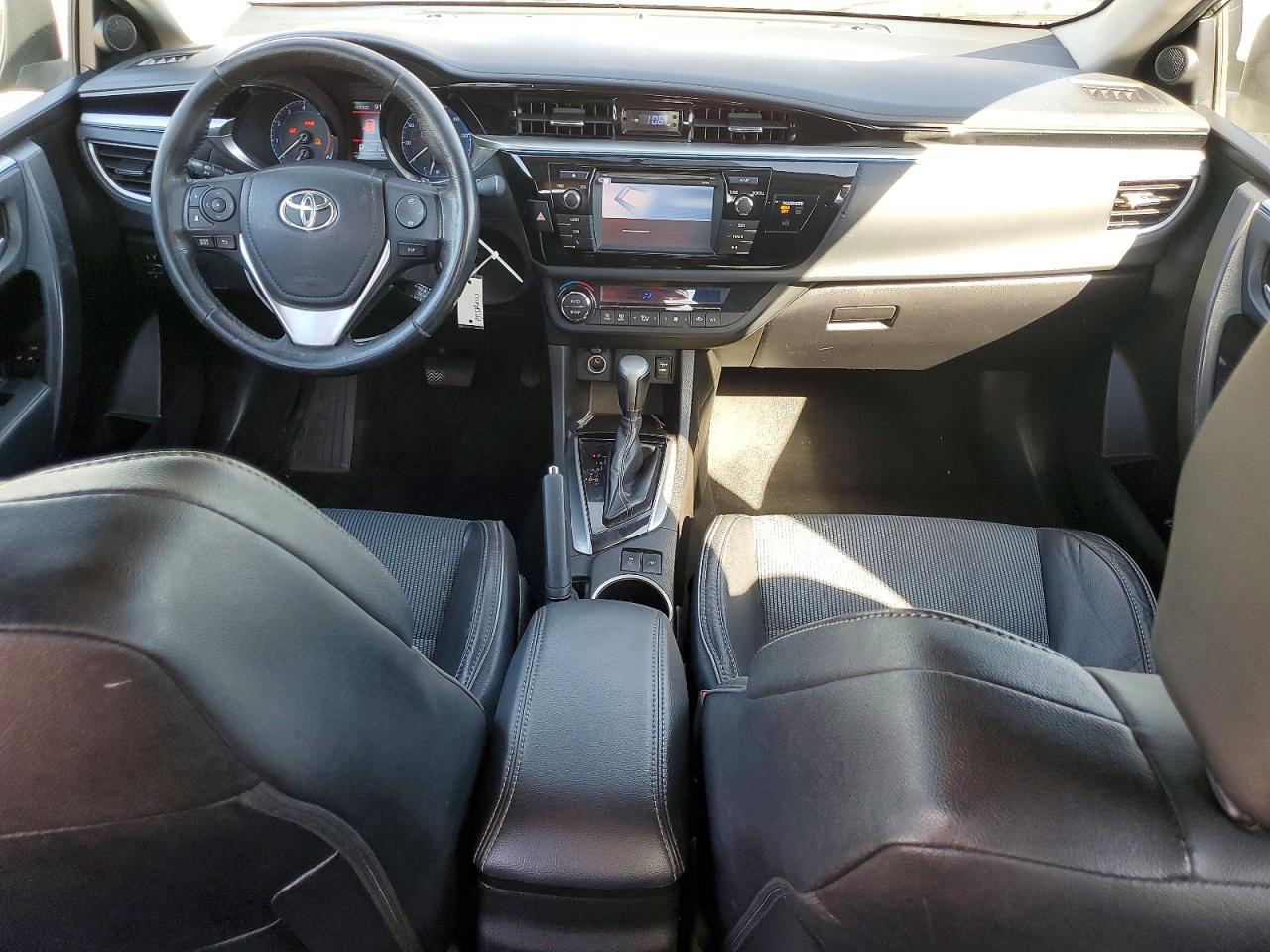 2015 TOYOTA COROLLA