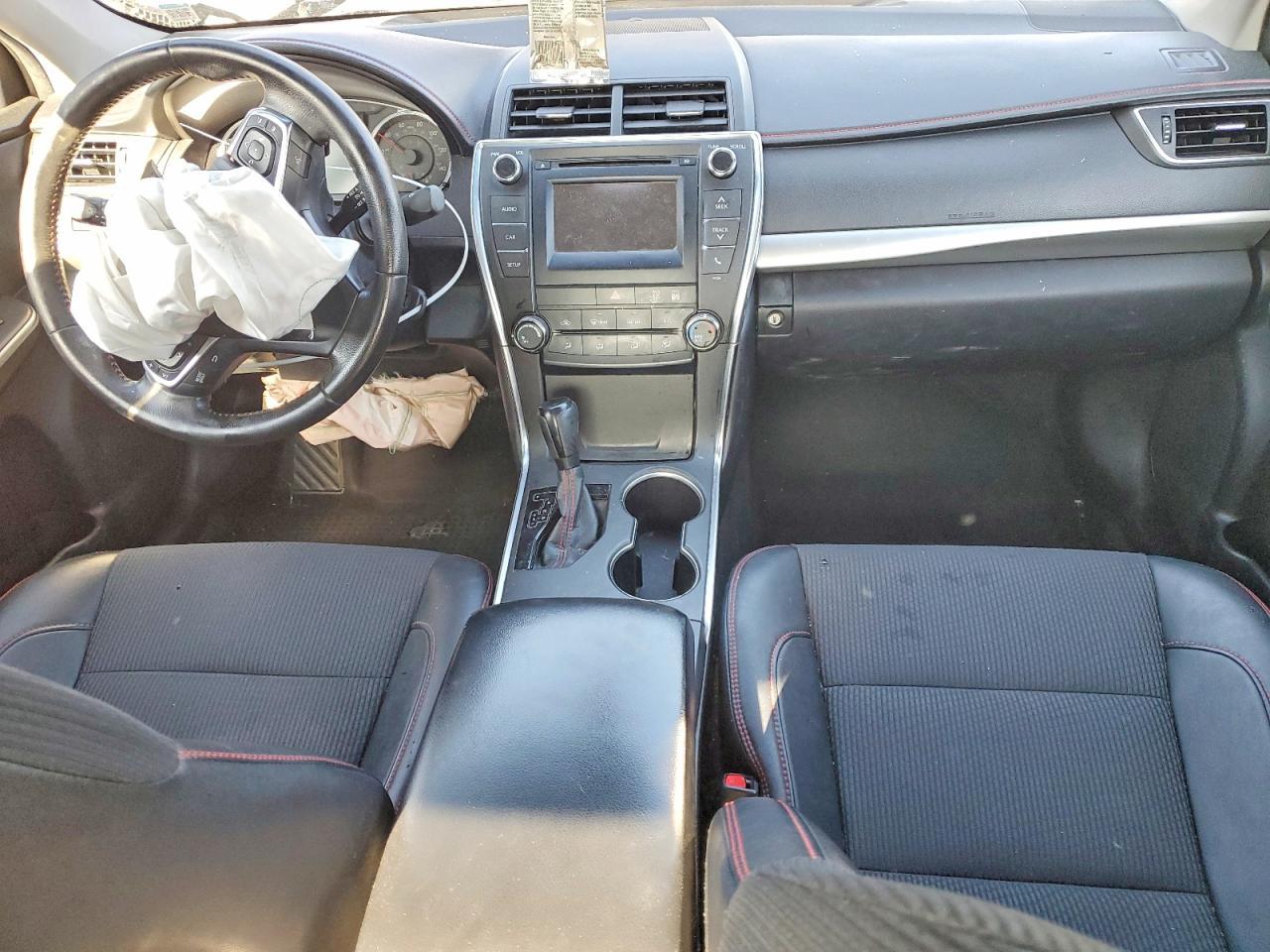 2016 TOYOTA CAMRY