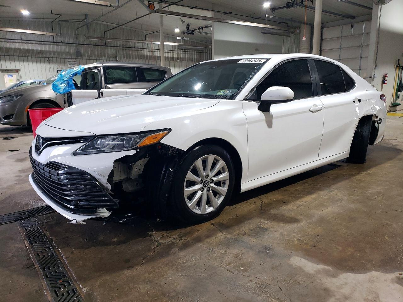 2018 TOYOTA CAMRY