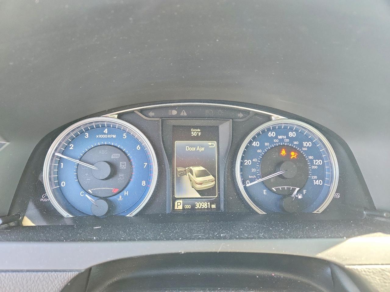 2016 TOYOTA CAMRY