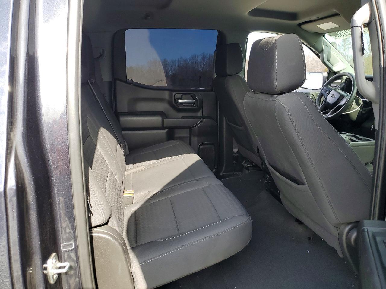 2023 CHEVROLET Silverado
