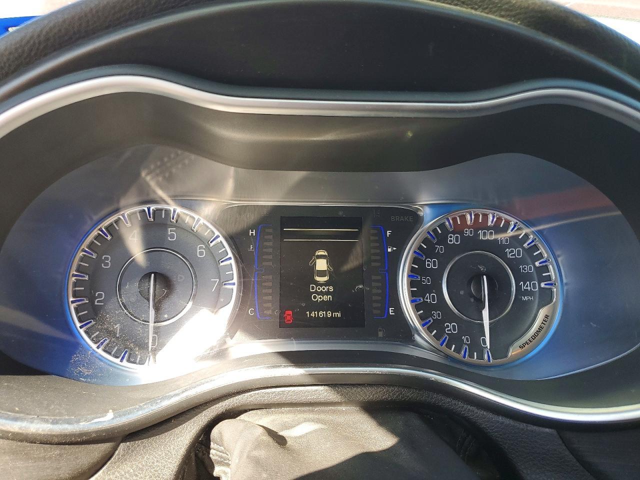 2015 CHRYSLER 200