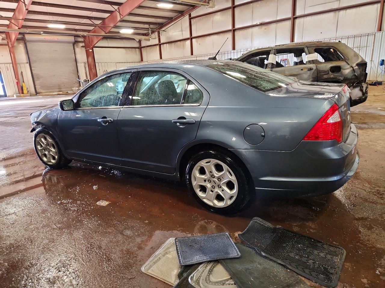 2011 FORD FUSION