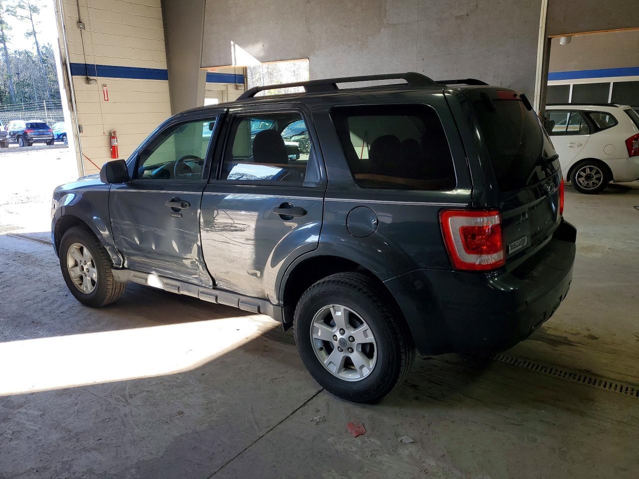 2009 FORD ESCAPE