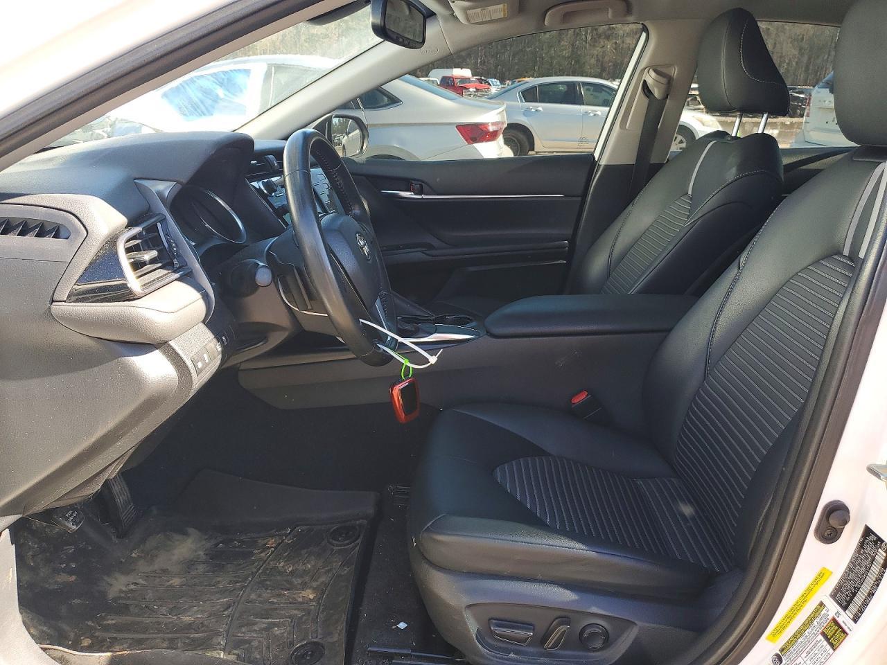 2019 TOYOTA CAMRY
