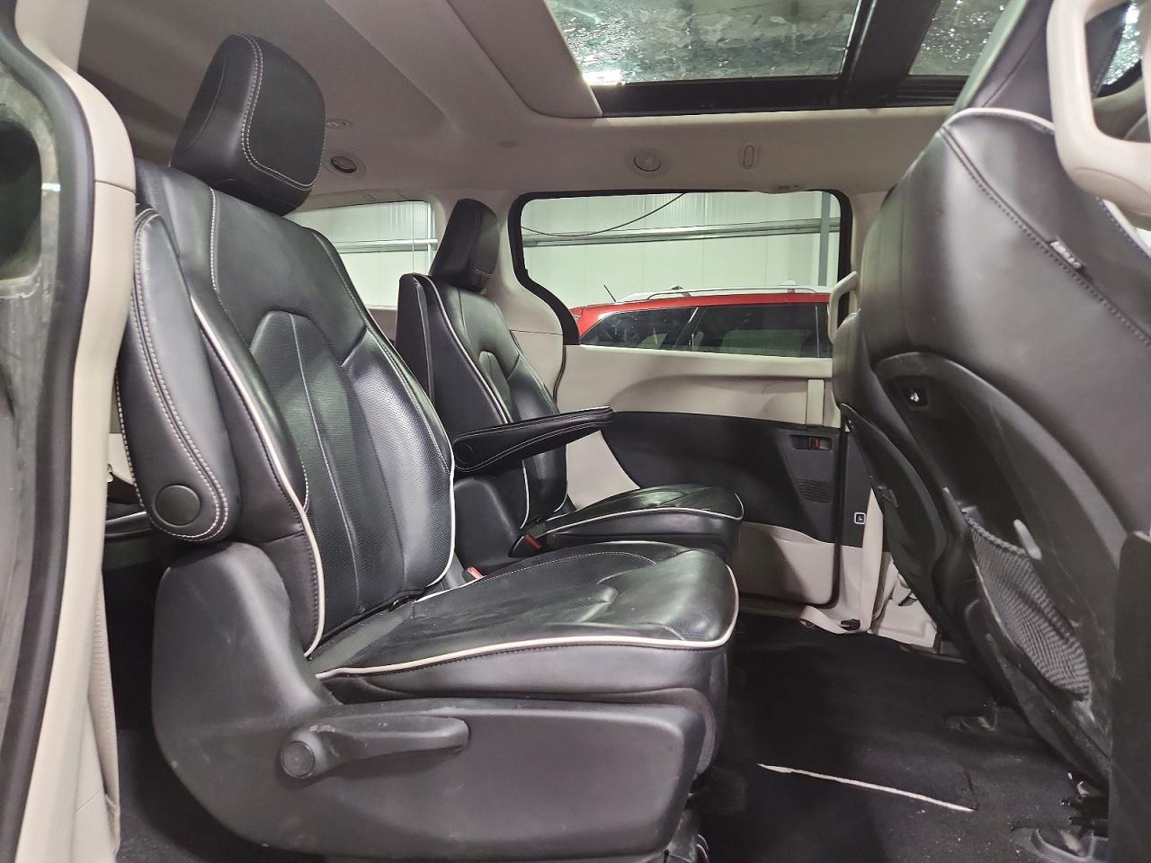 2022 CHRYSLER Pacifica