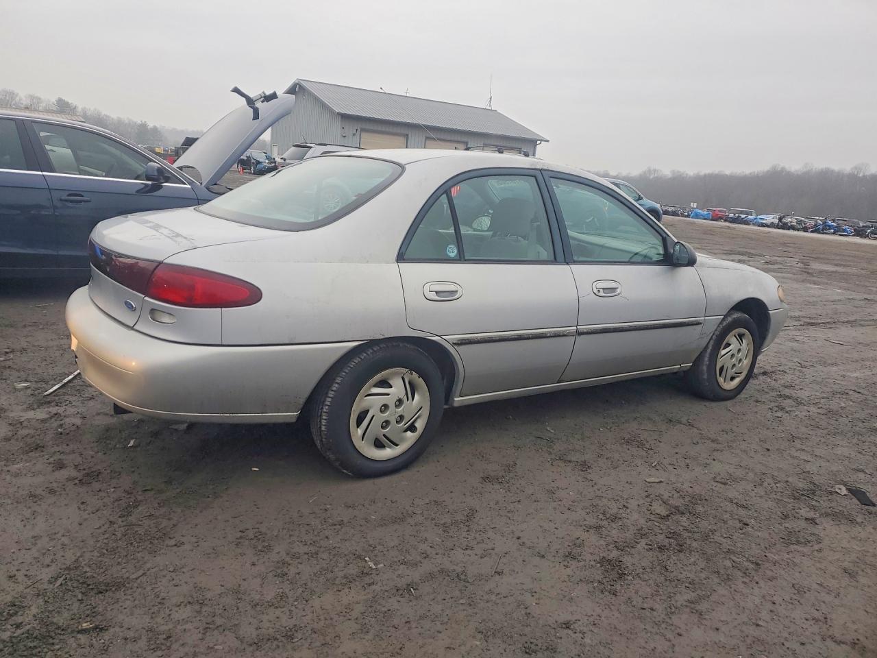 1997 FORD Escort