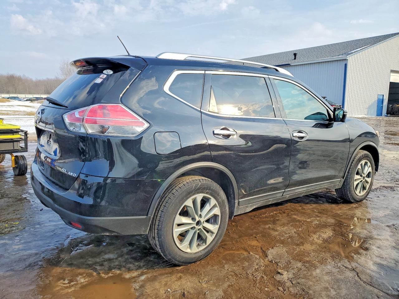 2016 NISSAN ROGUE