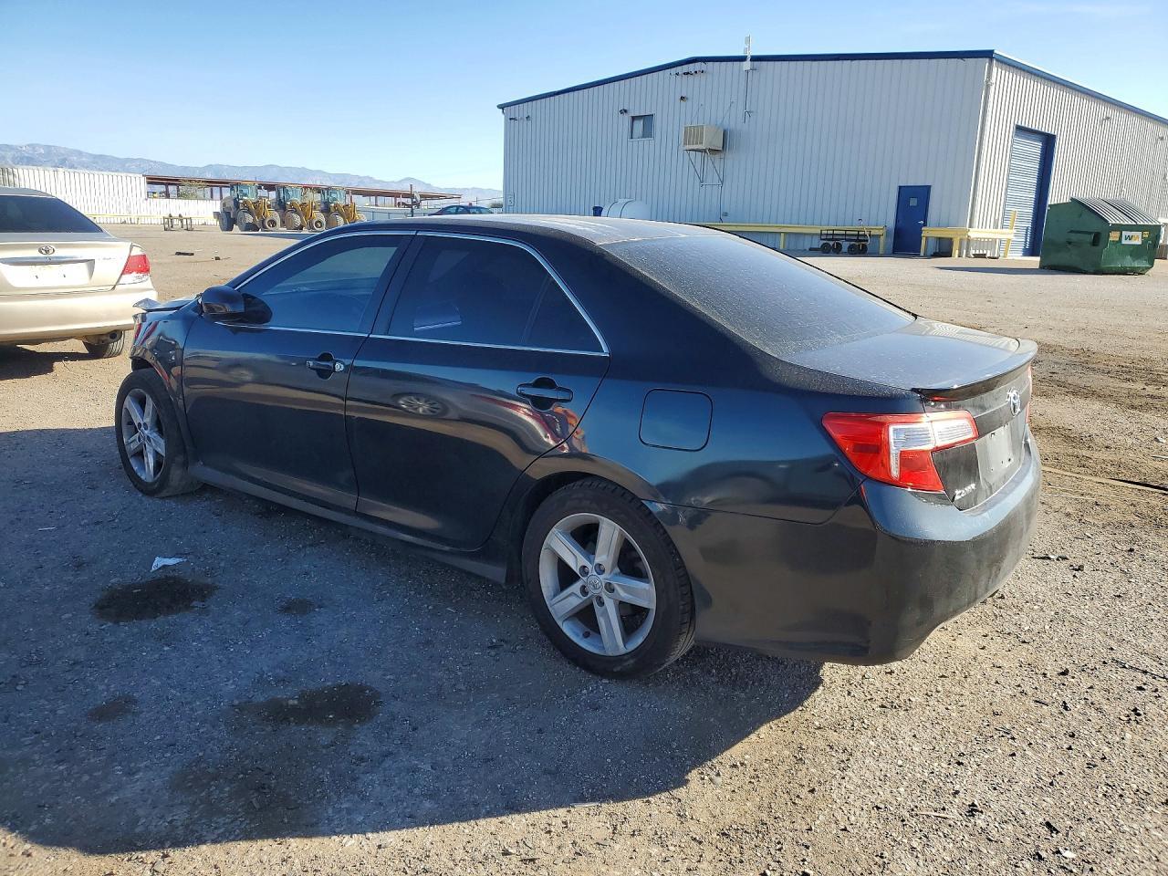 2012 TOYOTA CAMRY