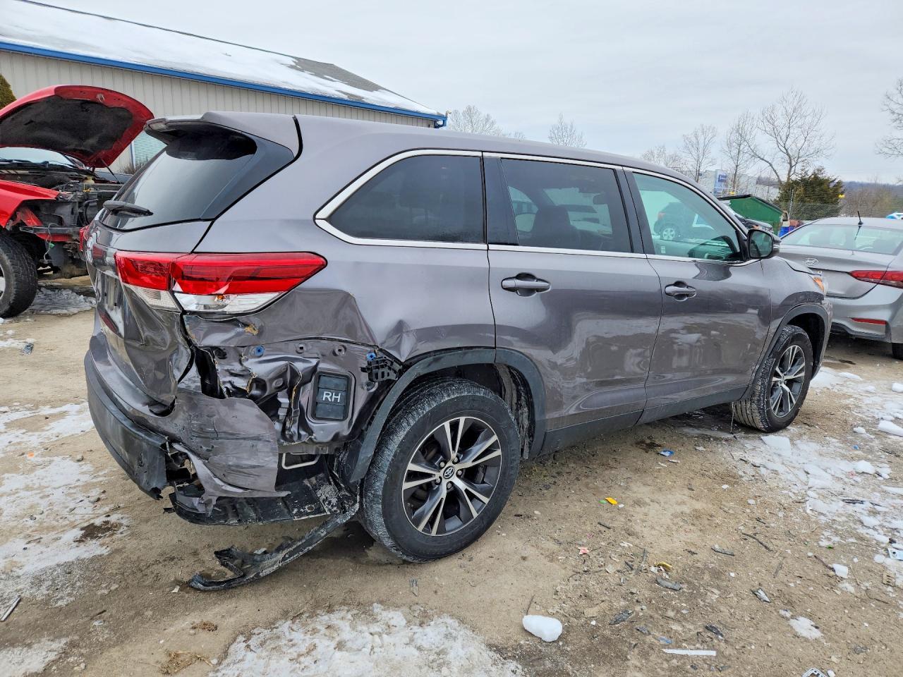 2019 TOYOTA HIGHLANDER