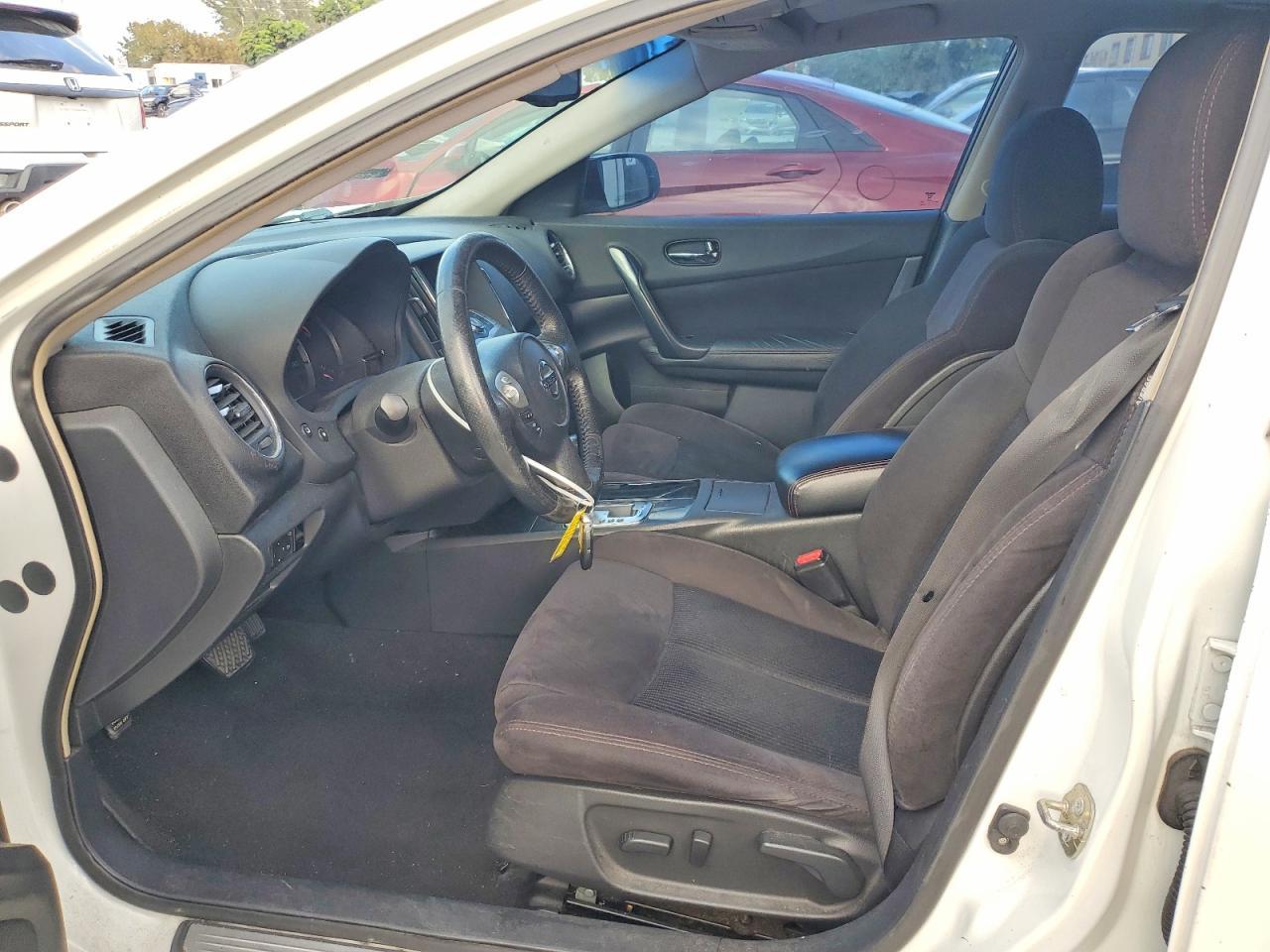 2014 NISSAN Maxima