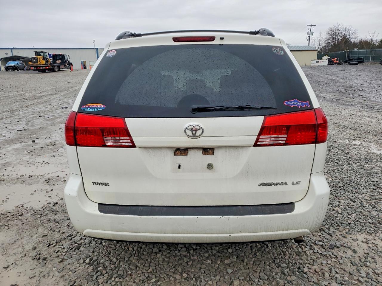 2005 TOYOTA SIENNA
