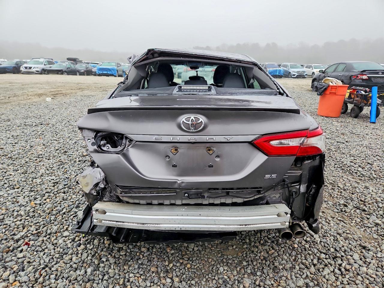 2018 TOYOTA CAMRY
