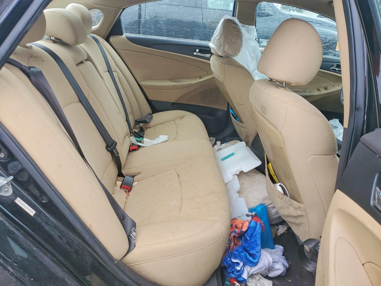 2011 HYUNDAI SONATA
