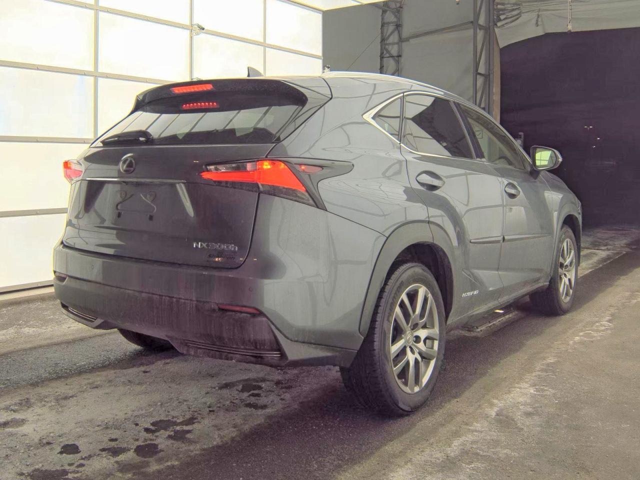2015 LEXUS NX 300H