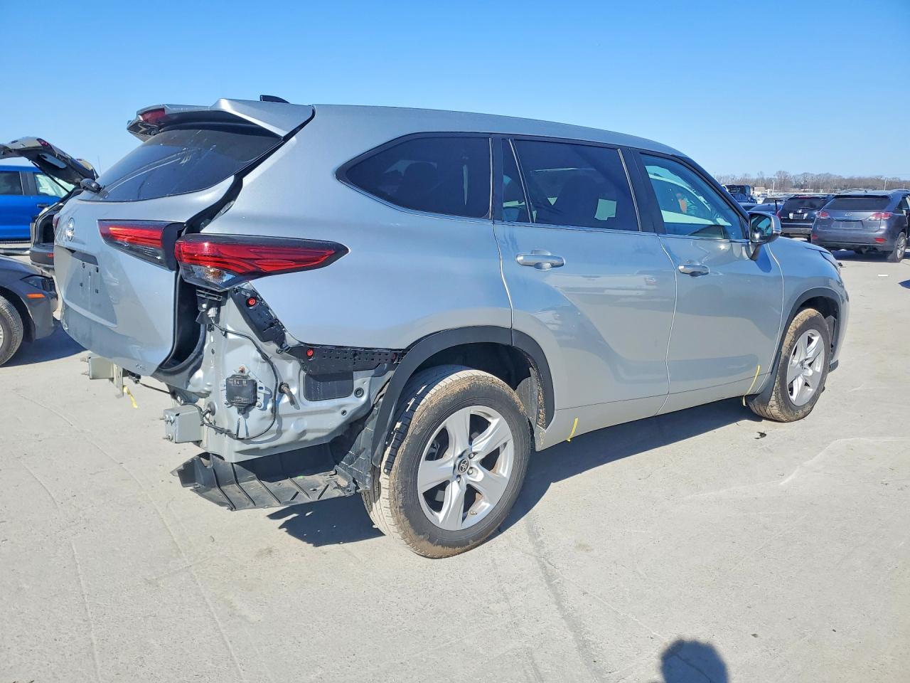 2023 TOYOTA HIGHLANDER