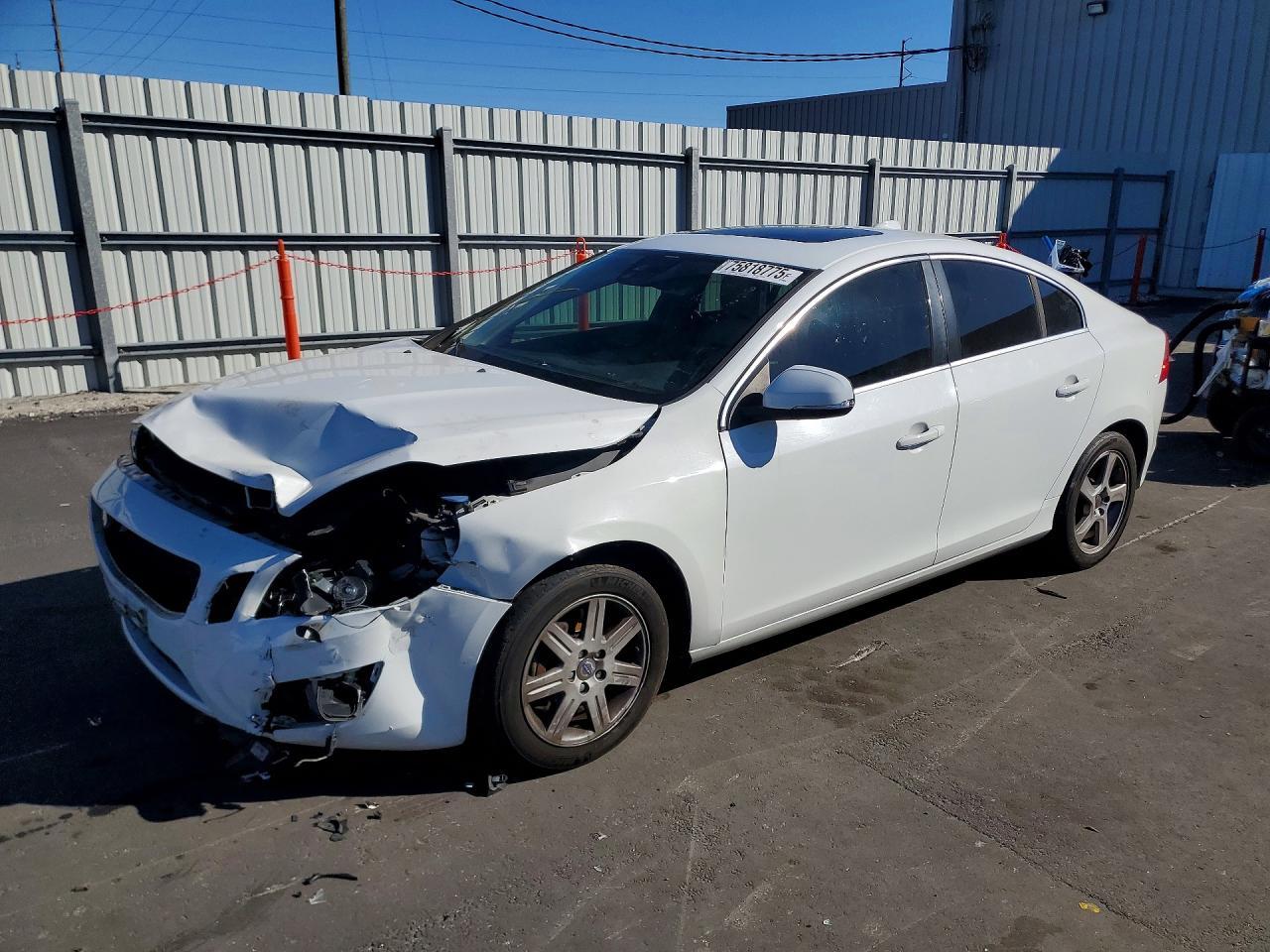 2013 VOLVO S60