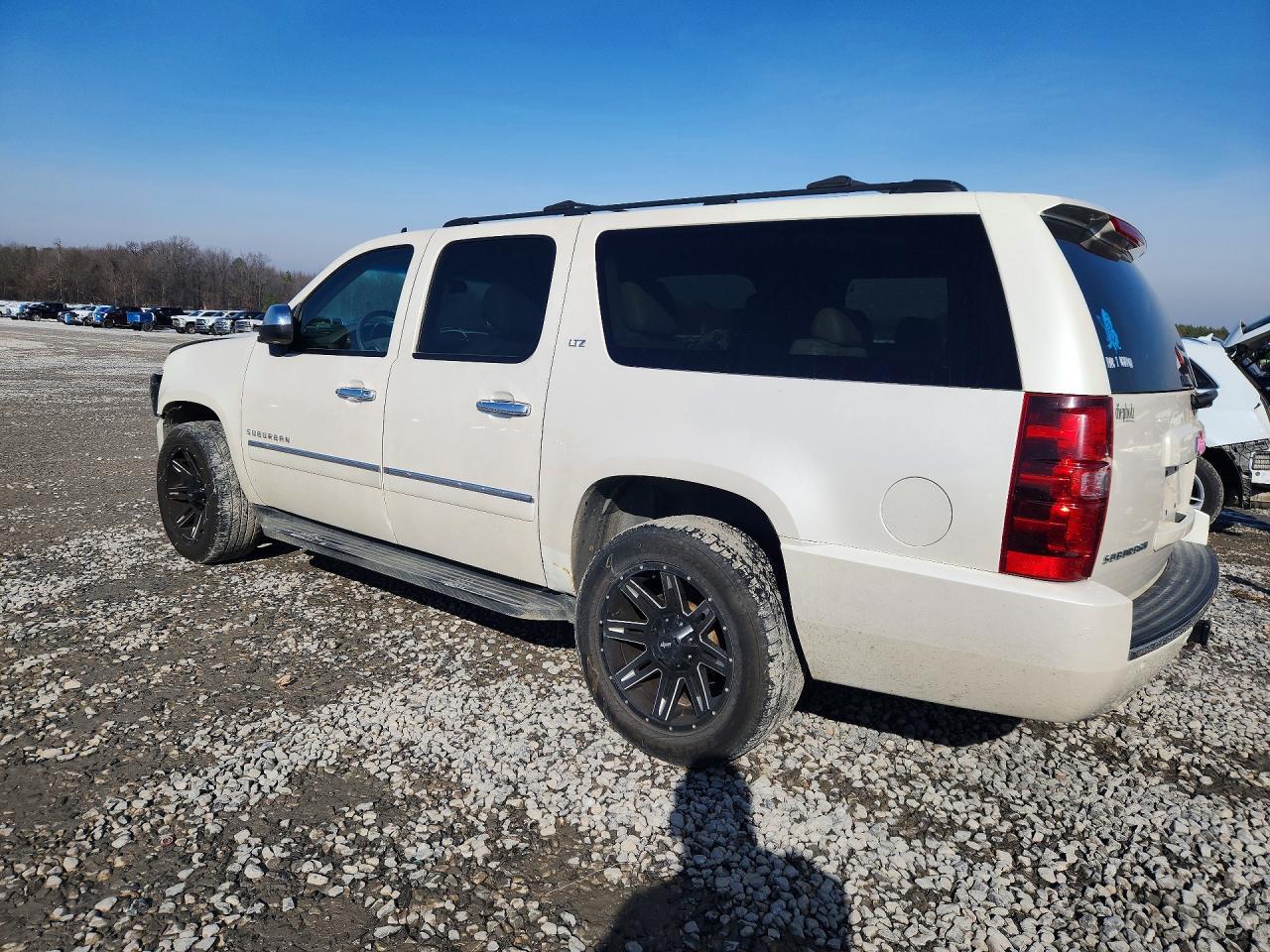 2011 CHEVROLET Suburban