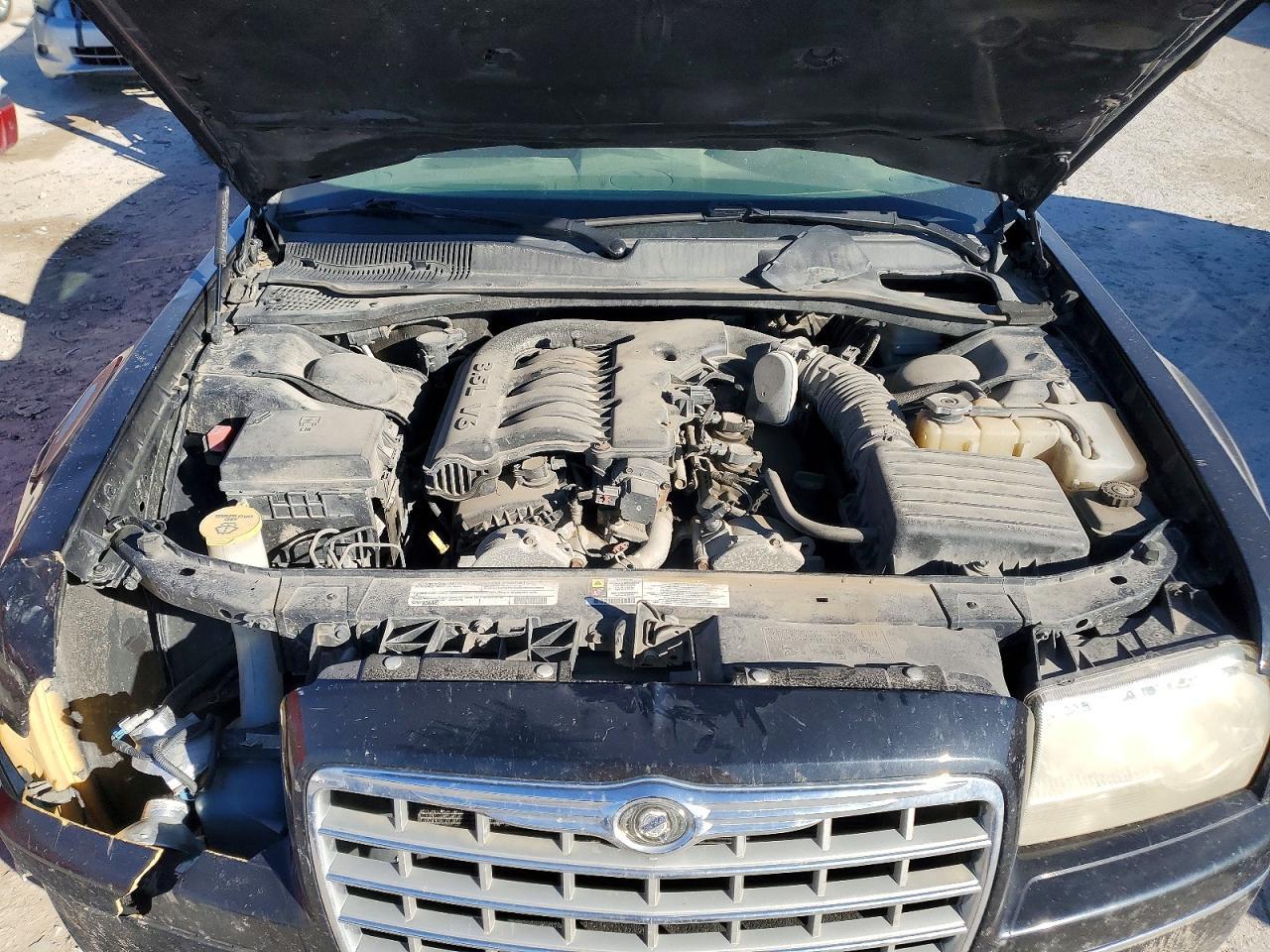 2010 CHRYSLER 300