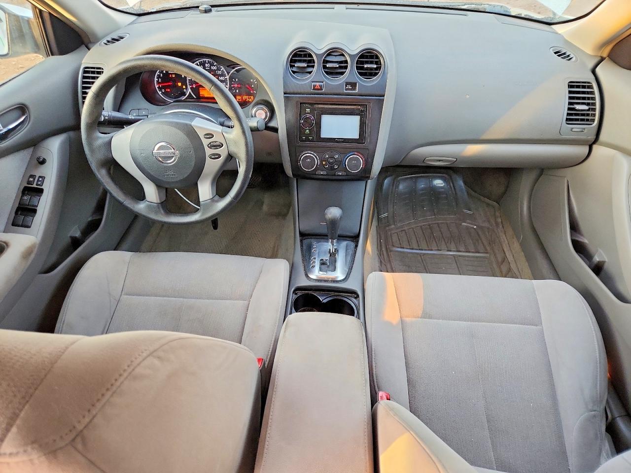 2010 NISSAN ALTIMA