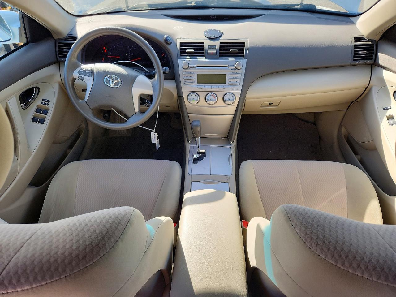 2011 TOYOTA CAMRY