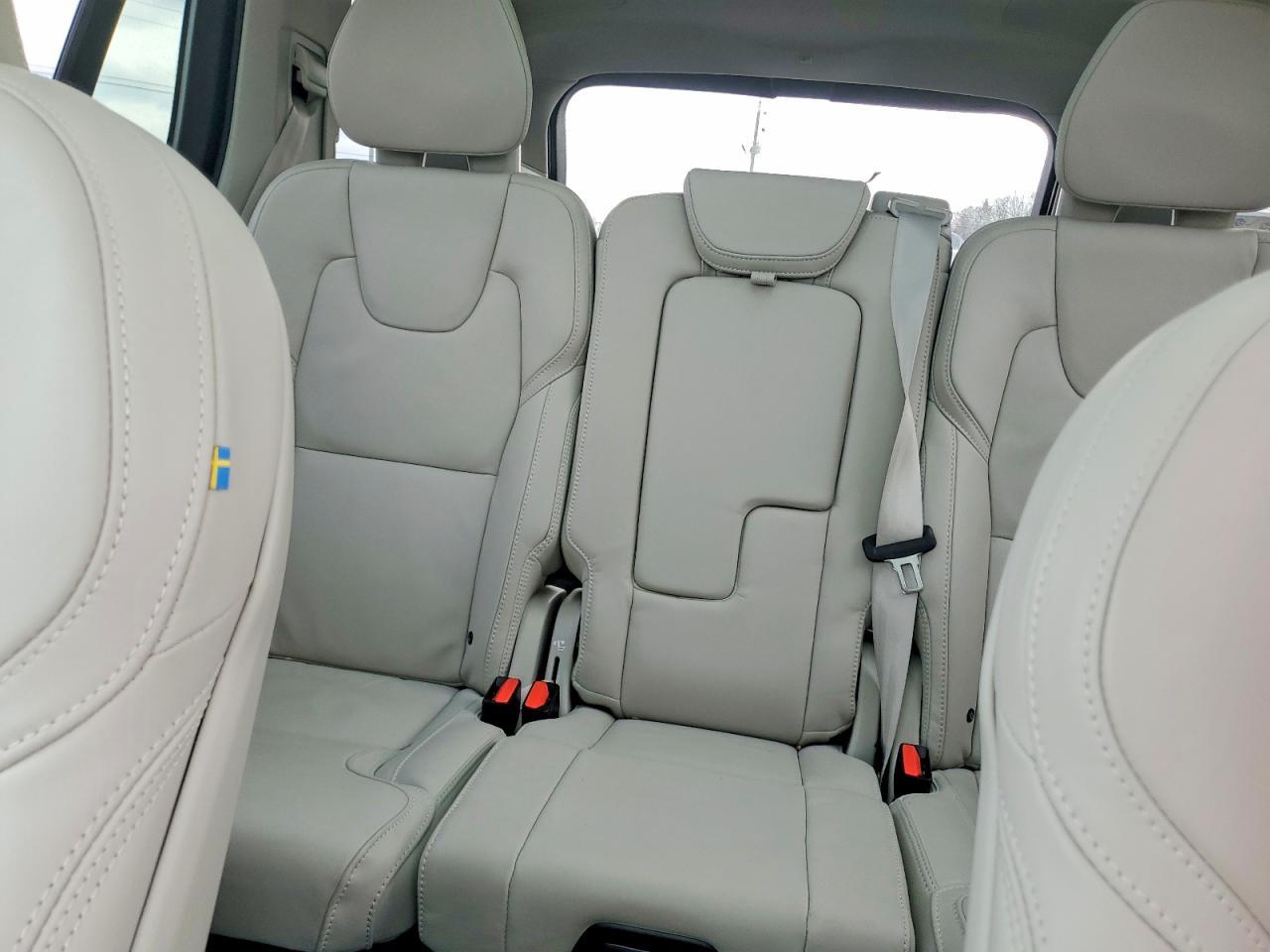2025 VOLVO XC90
